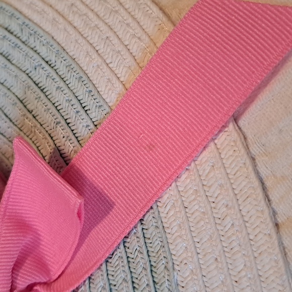 Gymboree girls size 3-6 months white, mint and pink hat VGUC 2011 line - Picture 3 of 3